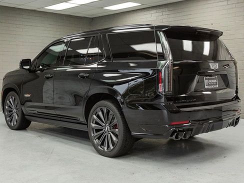 Used 2025 Cadillac Escalade V image 57