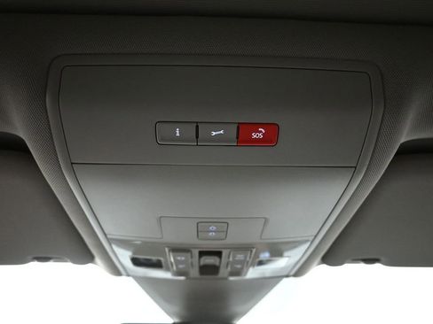 Used 2023 Volkswagen Atlas SEL Premium AWD/4WD image 17