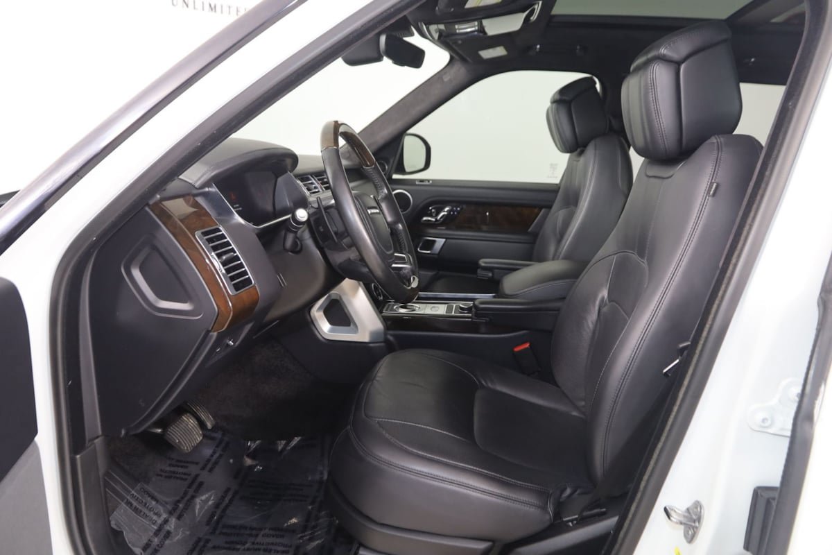 Used 2018 Land Rover Range Rover Supercharged AWD/4WD image 13
