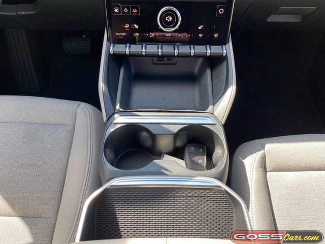Used 2026 GMC Terrain Elevation w/ Black Edition AWD/4WD image 13