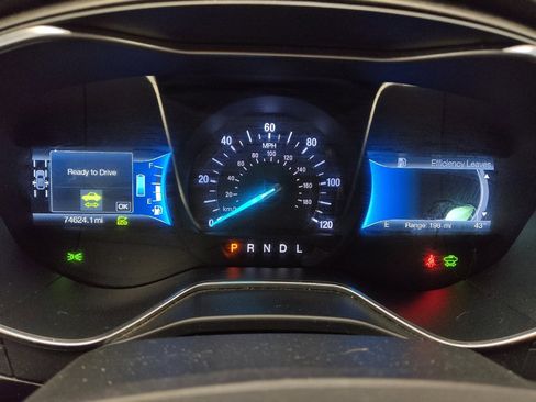 Used 2018 Ford Fusion SE image 23