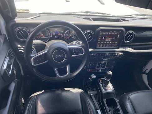Used 2022 Jeep Wrangler Unlimited Rubicon w/ Trailer Tow Package AWD/4WD image 15