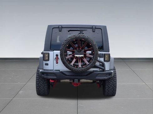 Used 2016 Jeep Wrangler Unlimited Rubicon AWD/4WD image 5
