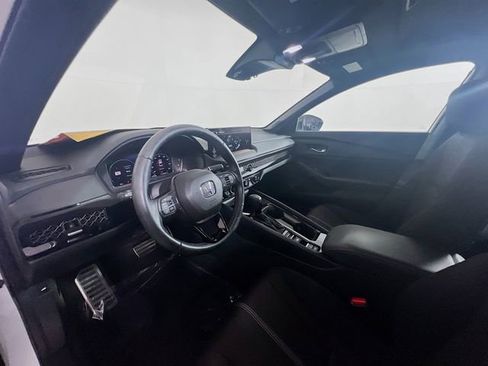 Used 2023 Honda Accord Sport image 18