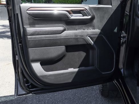 Used 2023 Chevrolet Silverado 1500 RST image 18