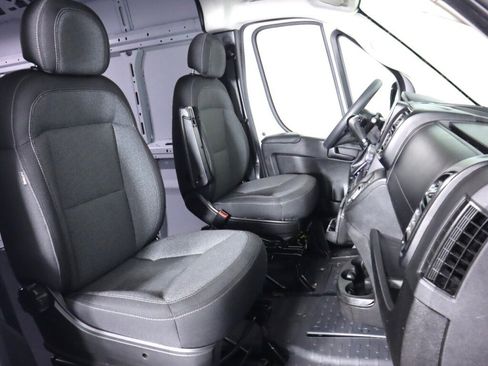 Used 2023 RAM ProMaster 2500 image 34