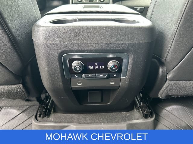 Certified 2022 Chevrolet Suburban RST w/ Luxury Package AWD/4WD image 22