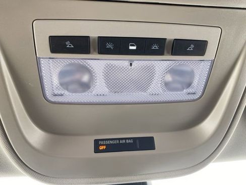 Used 2018 GMC Canyon SLT w/ Trailering Package image 28