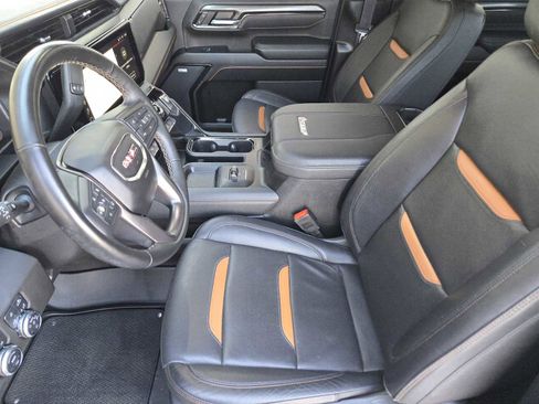 Certified 2025 GMC Sierra 2500 AT4 w/ Technology Package image 13