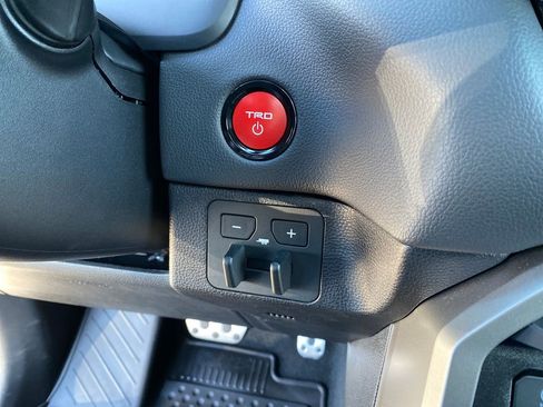 Used 2025 Toyota Sequoia TRD Pro AWD/4WD image 40