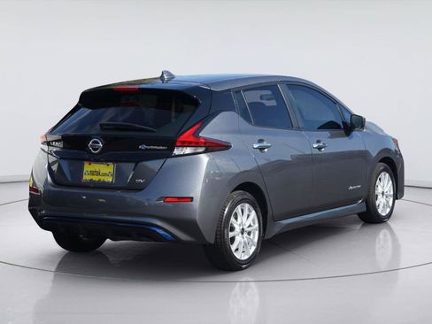 Used 2018 Nissan Leaf SV FWD image 6