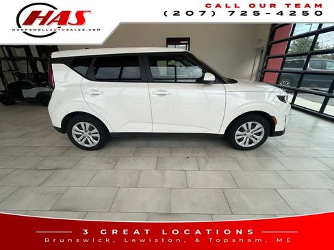 Used 2023 Kia Soul LX FWD image 7