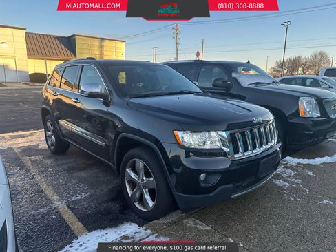 Used 2013 Jeep Grand Cherokee Overland image 1