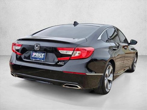 Used 2018 Honda Accord Touring image 5