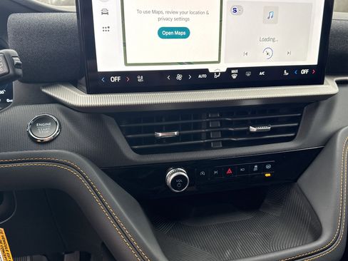 New 2026 Ford Explorer Tremor w/ Tremor Convenience Package image 24