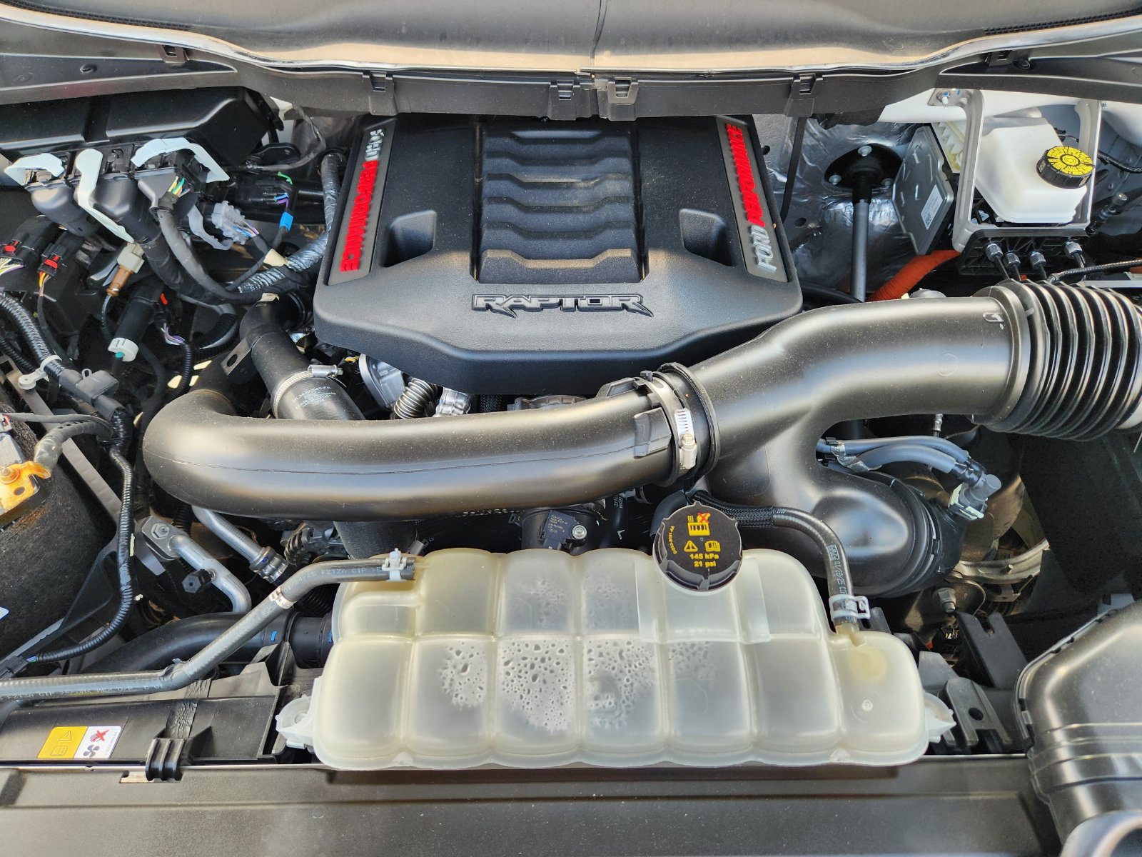 Used 2025 Ford F150 Raptor AWD/4WD image 43