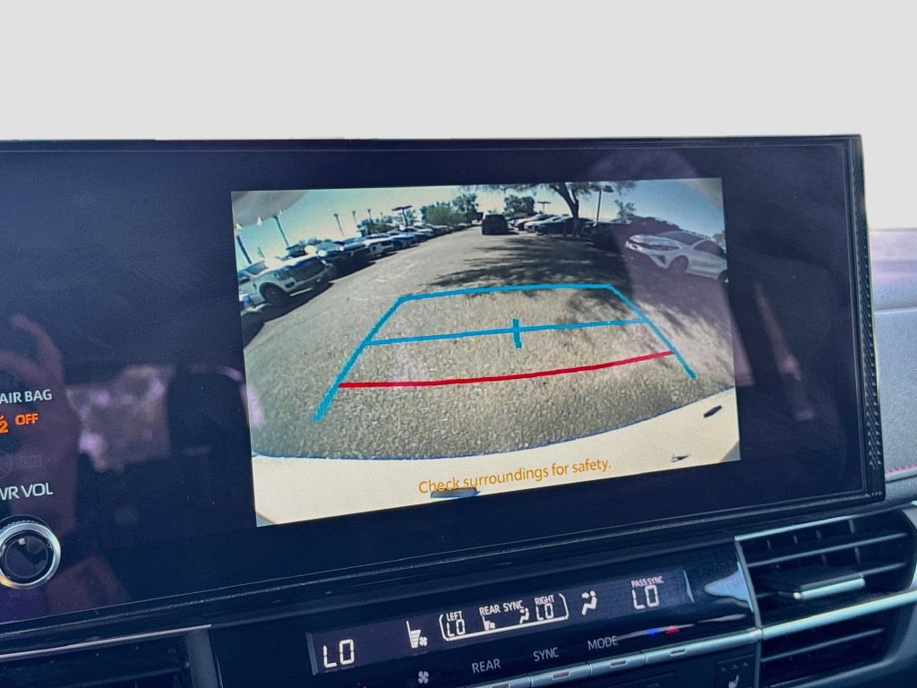 Used 2026 Toyota Sienna XSE FWD image 14