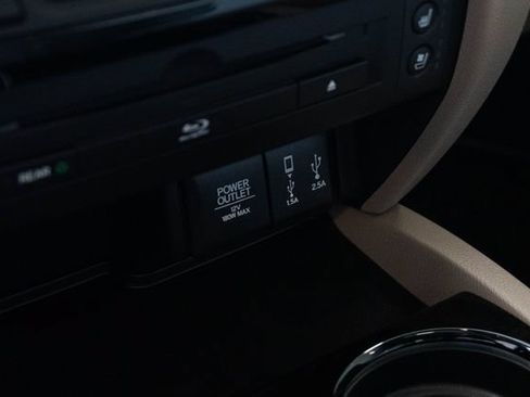 Used 2018 Honda Pilot Elite image 31