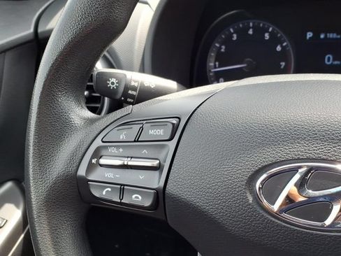 Used 2019 Hyundai Kona SE AWD/4WD image 18