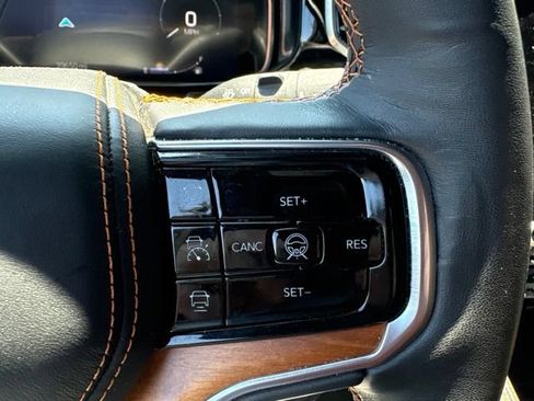 Used 2023 Jeep Grand Wagoneer L Series III w/ Rear Seat Video Group 1 AWD/4WD image 25