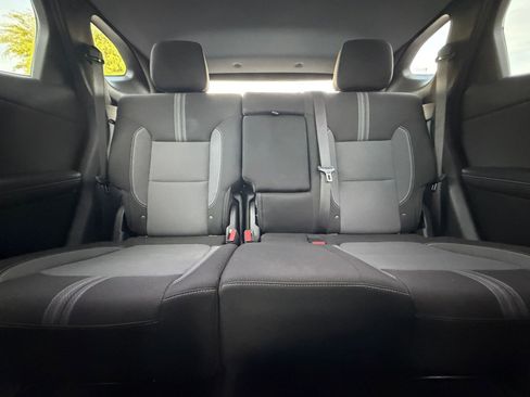 Used 2025 Chevrolet Blazer LT image 39