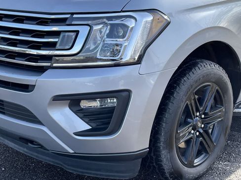 Used 2021 Ford Expedition Max XLT image 40