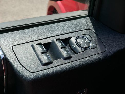 Used 2019 Ford F150 XLT w/ Equipment Group 302A Luxury AWD/4WD image 16