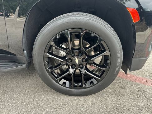Used 2022 Chevrolet Tahoe LT w/ LT Signature Plus Package AWD/4WD image 15