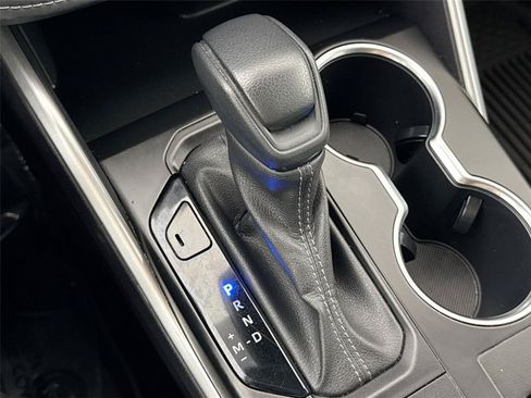 Certified 2023 Toyota Highlander L FWD image 24