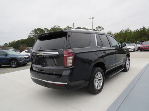 Used 2022 Chevrolet Tahoe LT w/ Luxury Package image 5
