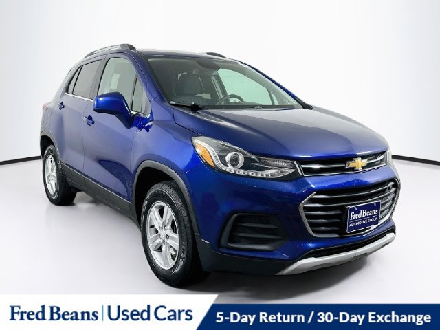 Used 2017 Chevrolet Trax LT w/ Driver Confidence Package AWD/4WD image 1