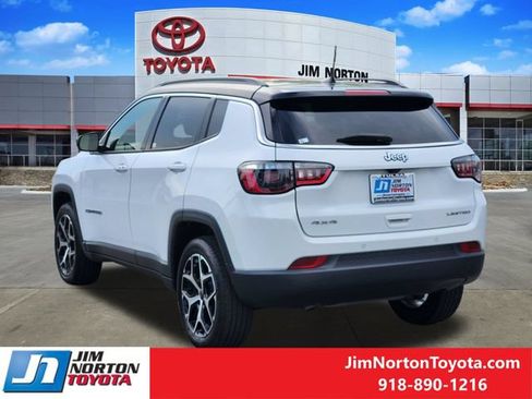 Used 2025 Jeep Compass Limited AWD/4WD image 7
