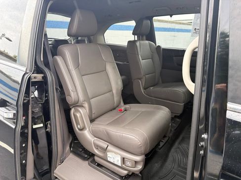 Used 2017 Honda Odyssey EX-L image 24