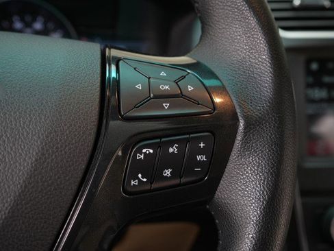 Used 2017 Ford Explorer XLT w/ Equipment Group 201A image 42