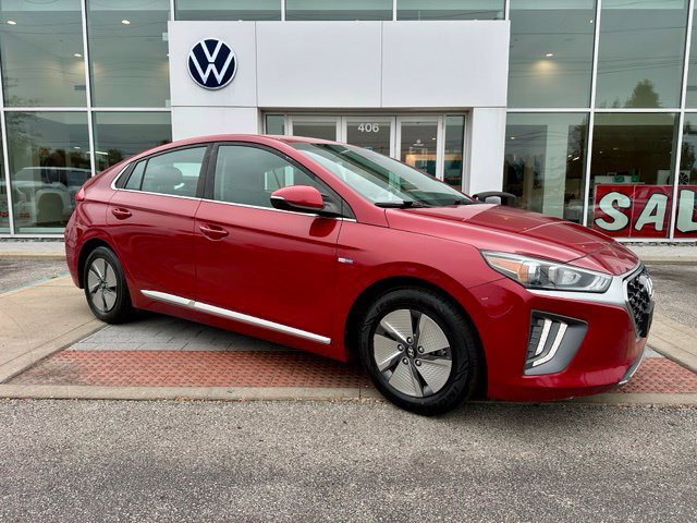Used 2020 Hyundai Ioniq SE FWD image 1