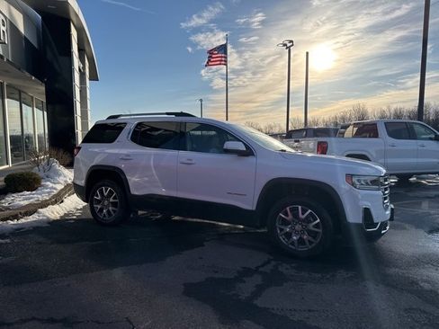 Used 2022 GMC Acadia SLT w/ Preferred Package image 6