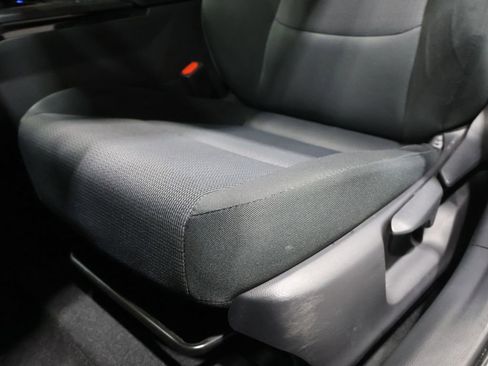 Used 2023 Toyota Prius LE image 11