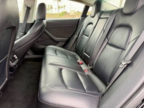 Used 2022 Tesla Model 3 RWD image 15