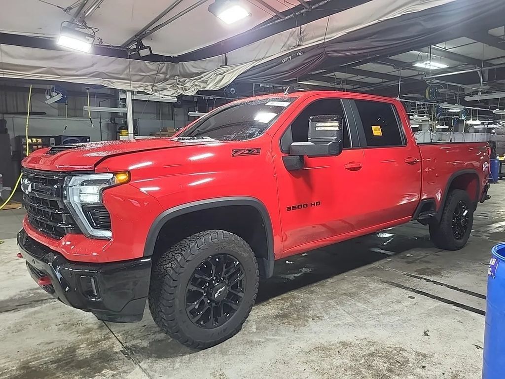 Used 2025 Chevrolet Silverado 3500 LT w/ Trail Boss Package AWD/4WD image 5