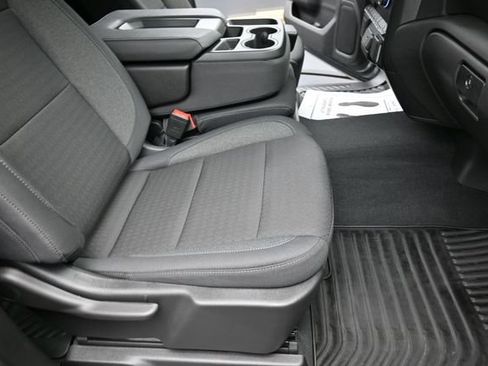 Used 2025 Chevrolet Silverado 1500 Custom Trail Boss AWD/4WD image 26