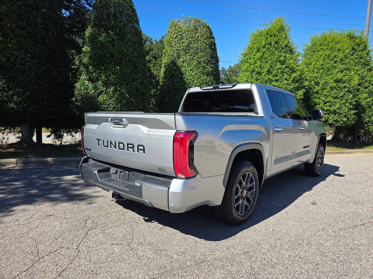 Used 2022 Toyota Tundra Limited AWD/4WD image 6