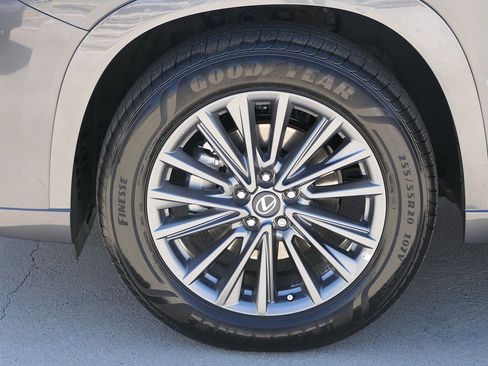 Used 2026 Lexus TX 350 FWD w/ Convenience Package image 8
