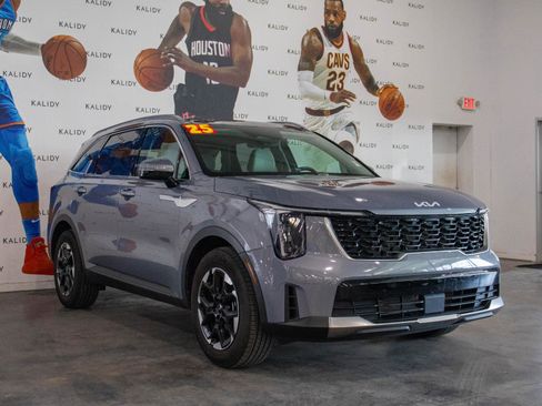 Used 2025 Kia Sorento S w/ Panoramic Sunroof Package FWD image 20