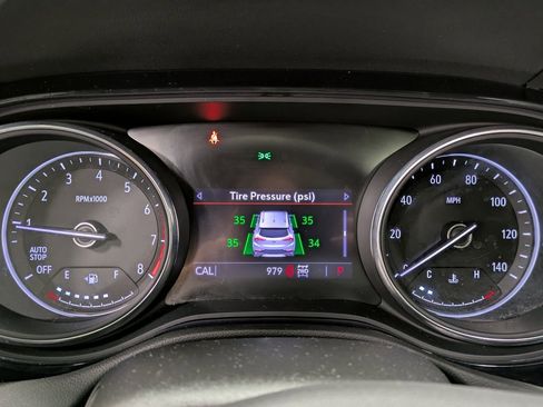 Used 2022 Buick Encore GX Essence w/ Advanced Technology Package image 15