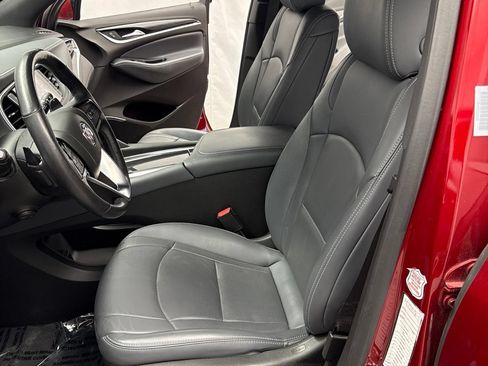 Used 2024 Buick Enclave Premium AWD/4WD image 8