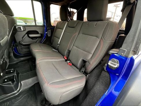 Used 2019 Jeep Wrangler Unlimited Rubicon w/ Dual Top Group image 19