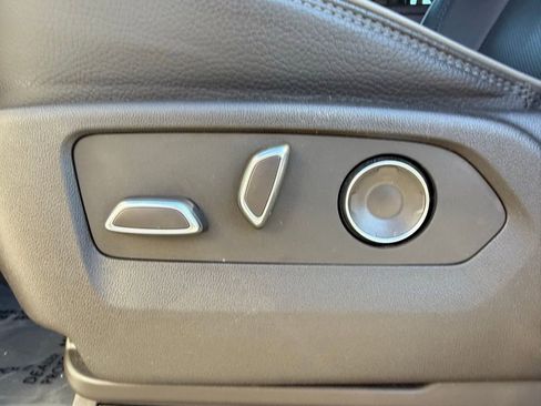 Used 2024 GMC Sierra 3500 Denali w/ Denali Reserve Package image 20