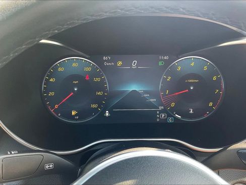 Used 2021 Mercedes-Benz GLC 300 4MATIC Coupe image 18