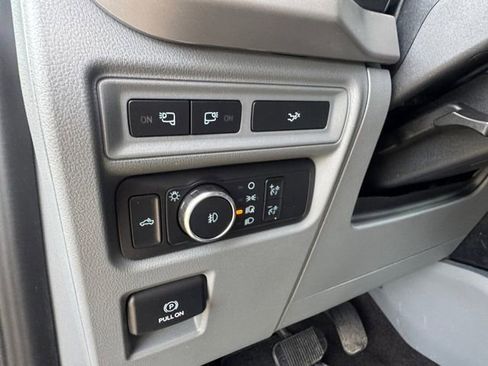 Used 2022 Ford F150 XLT w/ Equipment Group 302A High RWD image 6