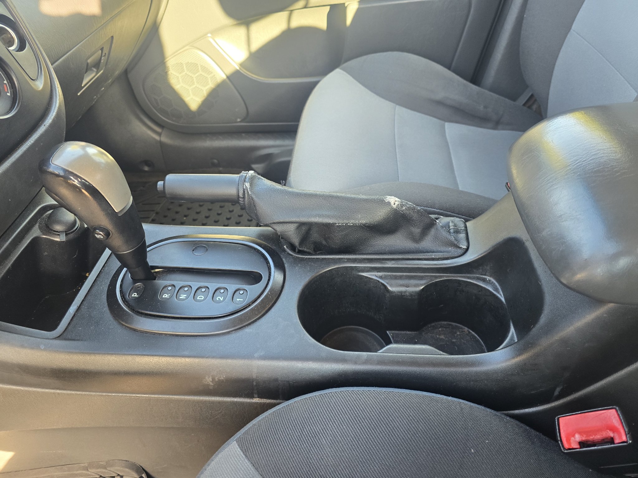 Used 2006 Ford Escape XLS FWD image 28
